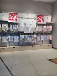 -乐友孕婴童(勒泰中心店)