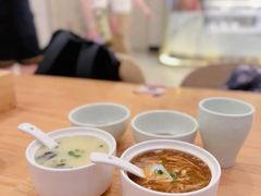 彩虹海鲜疙瘩汤-船歌·鱼水饺青岛菜(国贸商城店)