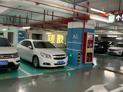 -龙湖天街-停车场