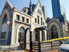 -LENBACH兰巴赫西餐啤酒坊(大连东港店)