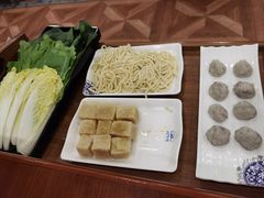 -楼外楼大刀肉传统火锅居(博学路店)