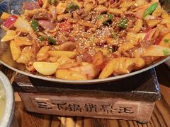 -富正毅三下锅·湘西韵味(天门山索道店)