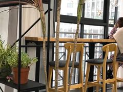 -两知·自习室(三峡广场总店)