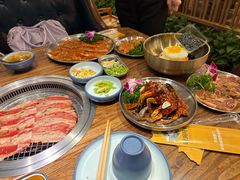 -明洞阿姨·韩式酱蟹烤肉·创意料理(三元桥店)