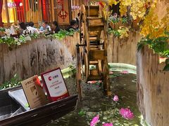 -老滇山寨•云南特色菜•地方菜•民族风情歌舞表演(金碧店)