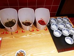 -霸蛮湖南菜·牛肉粉(荣京西街店)
