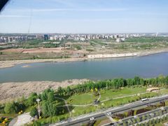 -乌兰湖畔草坪轻奢营地