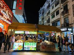 -吴山路夜市