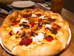 皇后云朵布拉塔芝士比萨-必胜客(远大路店)