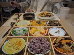 -轻蔬不用等·素食(江苏路店)