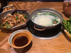 -吃饭皇帝大土家民族菜(正大广场店)