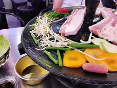 -豚豚家돈돈가韩国锅盖烤肉(新北万达店)