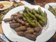 花毛一体-马路牙子地桌烤肉(工体店)
