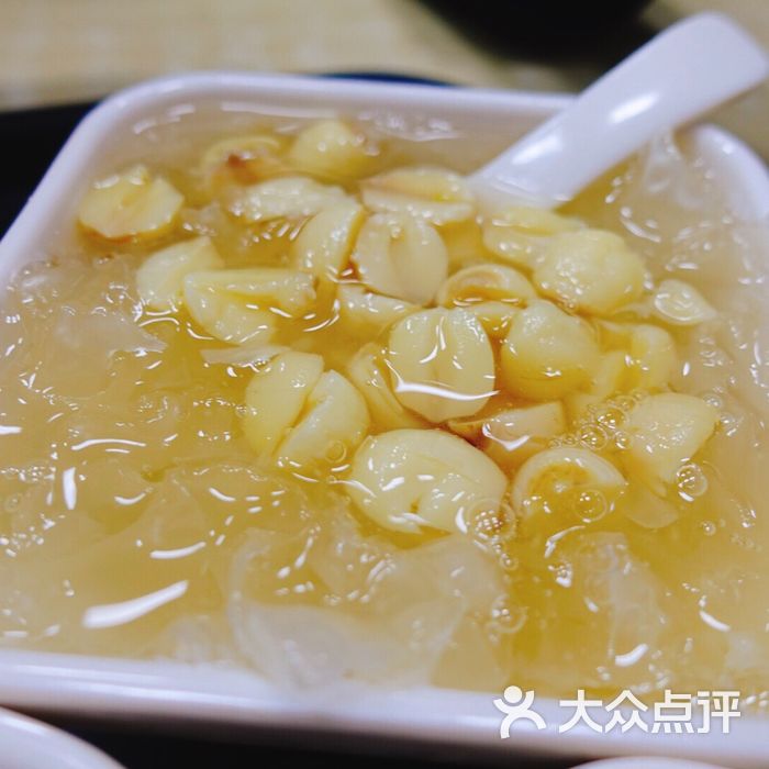 董记化州冰冻糖水店