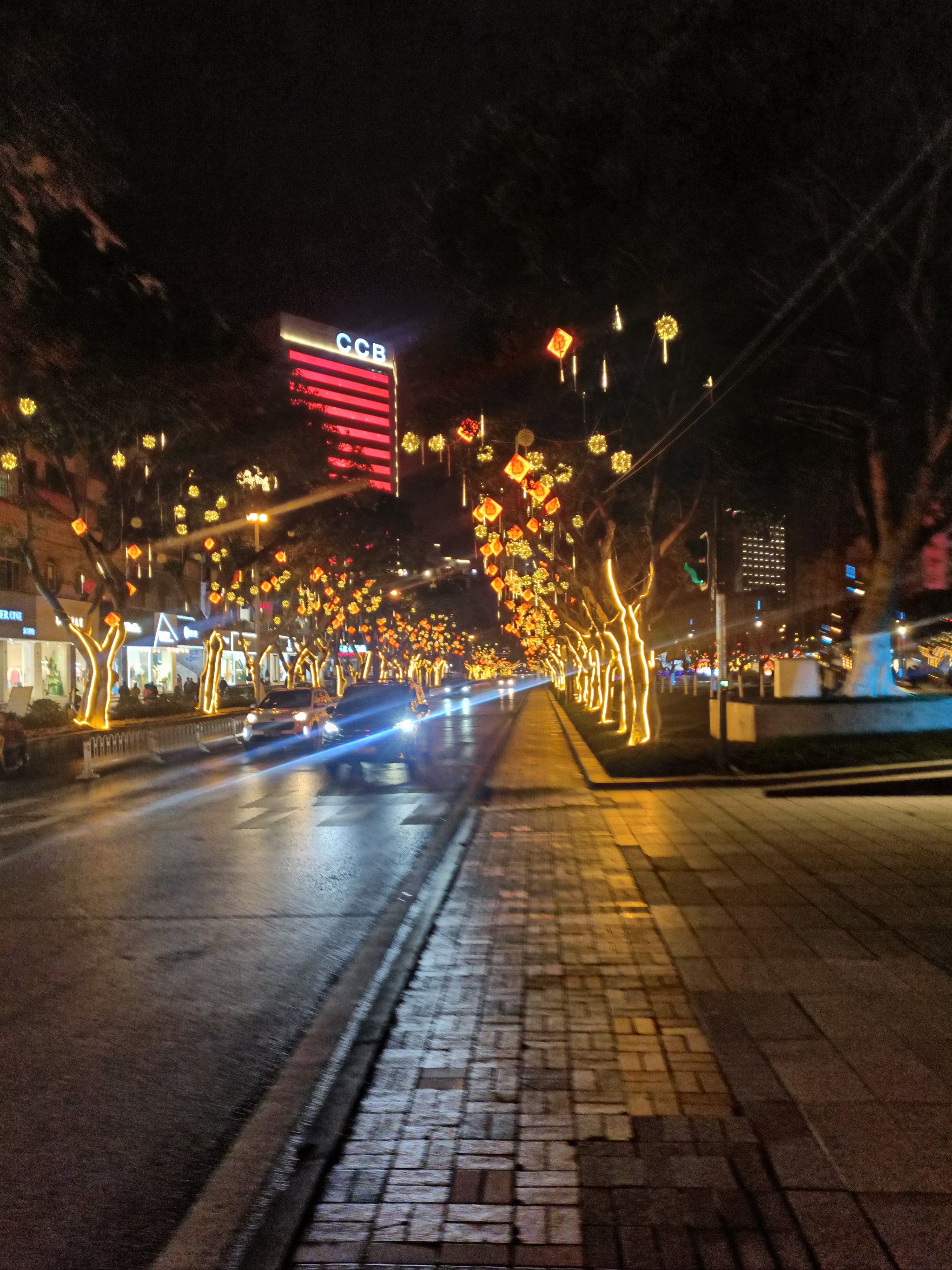 灯光闪烁步行时