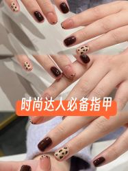 -爱空间美睫健康美甲