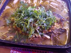 -八条友鲜货烧烤·脆皮烤鱼(石岩旗舰店)