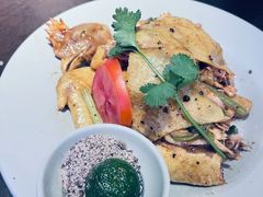 -大头虾越式风味餐厅(光明广场店)