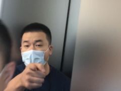 -Apple零售店(华贸购物中心店)