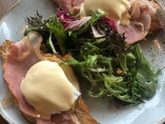 -ROAST coffee & eatery