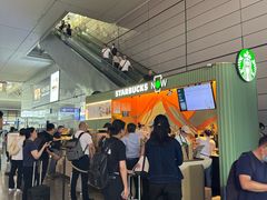 -星巴克(上海虹桥站2A检票口)
