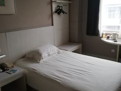 -锦江之星(武汉黄鹤楼复兴路地铁站店)