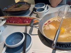 -左庭右院鲜牛肉火锅(金山万达店)