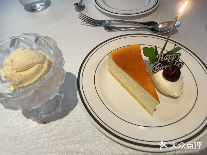Wolfgang’s Steakhouse 沃夫冈牛排馆(上海白玉兰广场店)芝士蛋糕图片