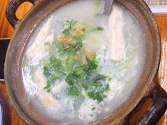 生蚝砂锅粥-潮汕美食.厚弥粥(白石洲店)