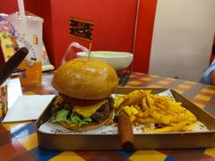 -万能料理屋(钟鼓岭路店)