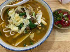 老酸菜牛肋条面-阿彬生炒牛肉面(解放路店)