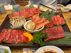 -炼火烤肉店