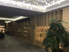 -杭州西湖湖滨银泰亚朵酒店