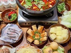 -黔有有贵州酸汤夺夺粉火锅(五味十字店)