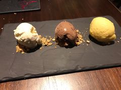 -恰餐厅及酒吧 CHAR Bar & Grill (北京丽都皇冠假日店)