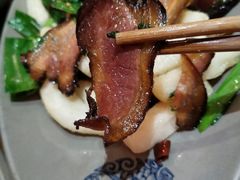 糍粑腊肉-郑件洋芋饭庄