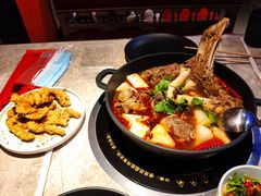-沪小胖小龙虾(淮海中路旗舰店)