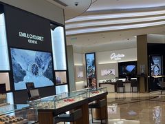 -亨吉利世界名表中心(华润万象城店)