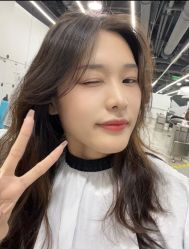 -妃格美发沙龙·烫发·染发