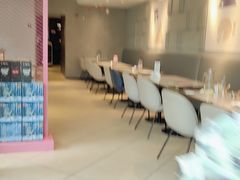 大堂-必胜客(阿诗玛店)