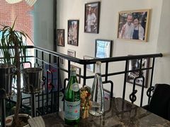 -LESCEDARS Brasserie Bistro香柏树