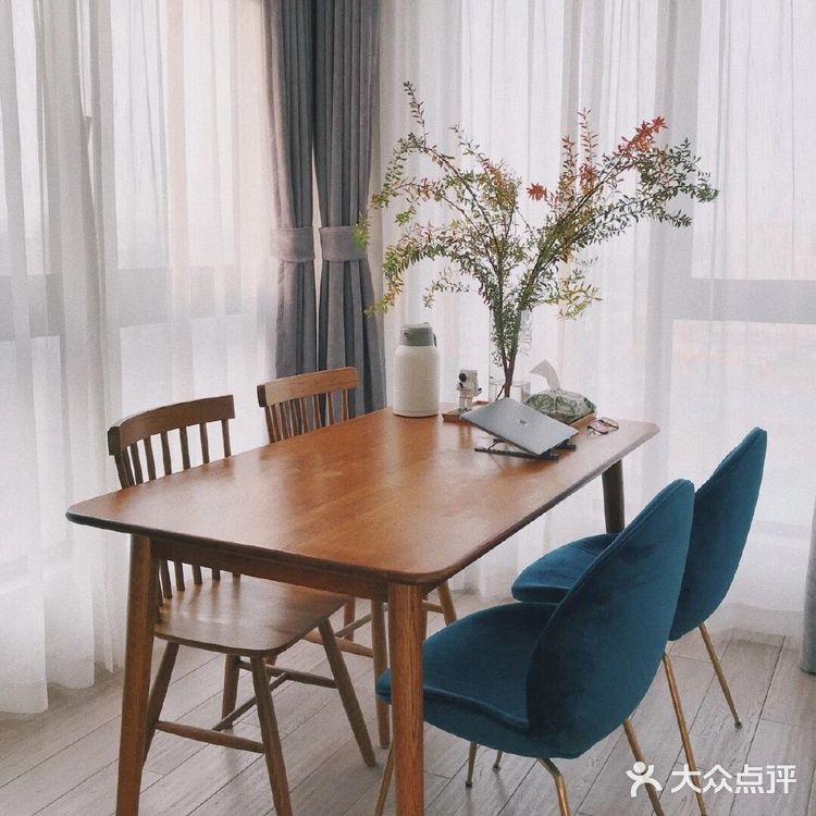 餐桌上生活，家