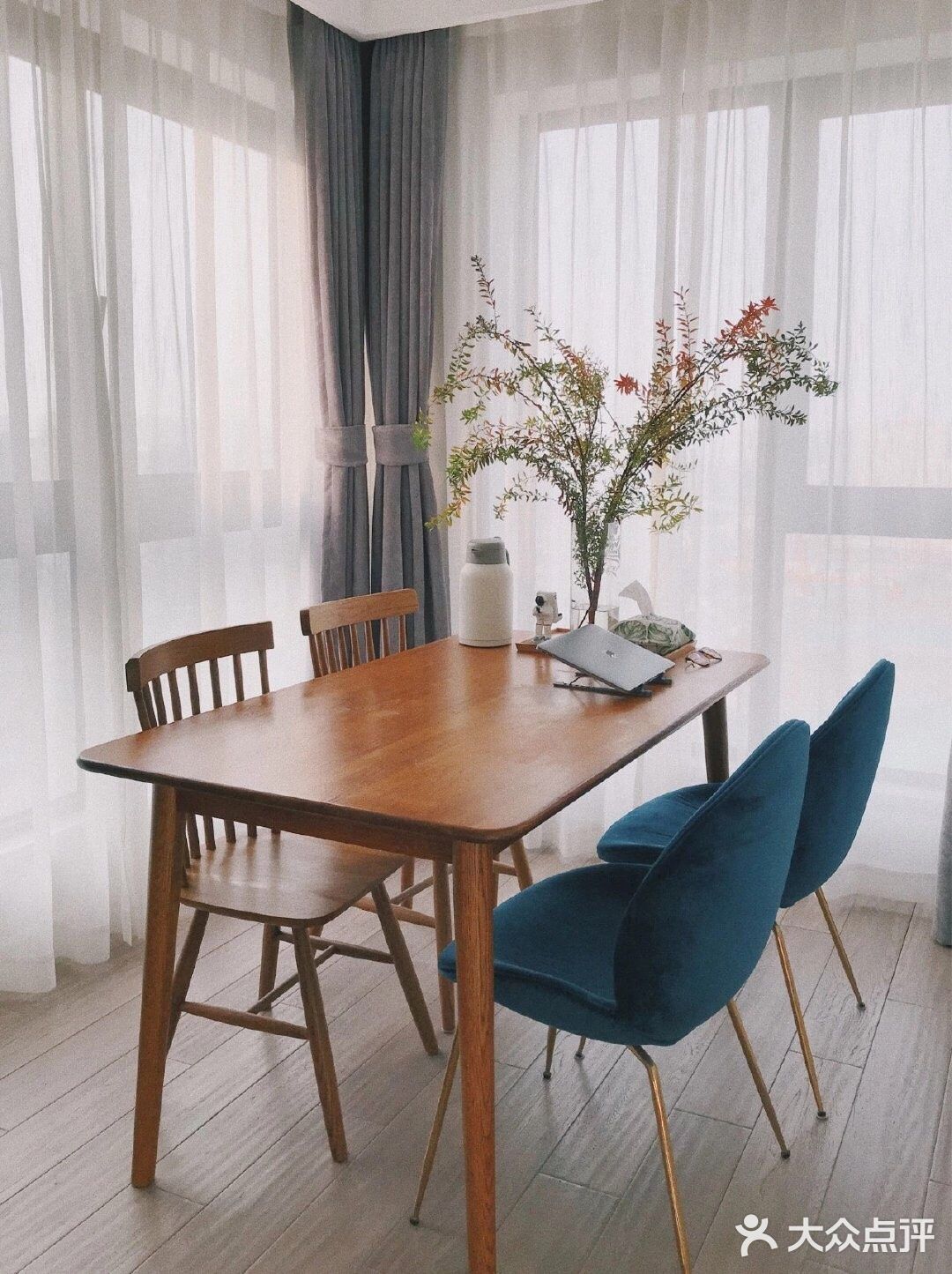 餐桌上生活，家