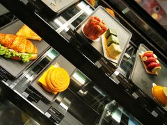 -星巴克臻选(盐城金鹰聚龙湖店)