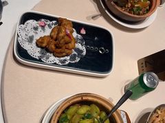 -八府香鸭·啫啫煲(华山路店)