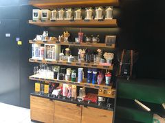 零售区-星巴克(花木plus乐坊店)