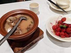-楚山晓·湖北菜(武汉光谷K11店)