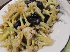 -雪湖煜辰鱼头老店(雪野湖店)