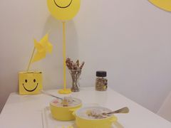 餐具摆设-一粒糖 · 潮汕小吃-海石花特色甜品