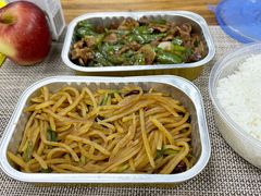 金牌土豆丝-吃饭皇帝大土家民族菜(正大广场店)
